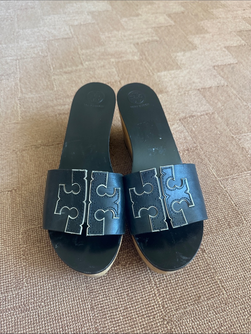 Tory Burch Ines 80 mm Black Leather Logo Slide Wooden Wedge - Picture 4 of 11